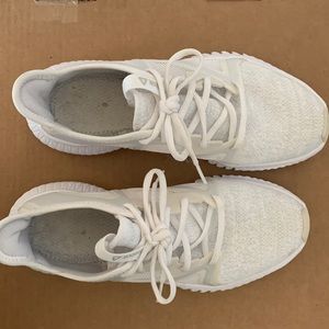 Reebox shoes all white worn a few times
